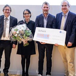 Gruppenfoto von der Verleihung des Preises