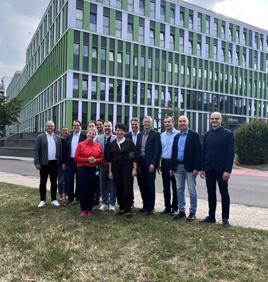 Gruppenbild vor der IMED