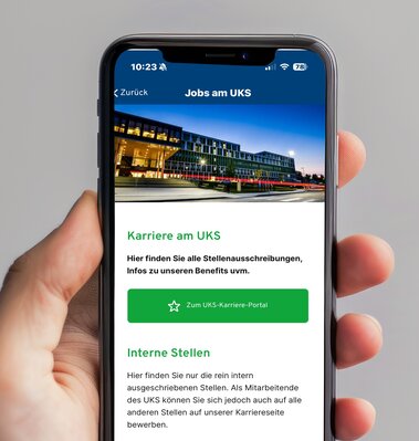 Hand mit Smarthpone