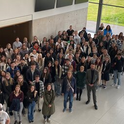 Begr&uuml;&szlig;ung neuer Azubis am UKS