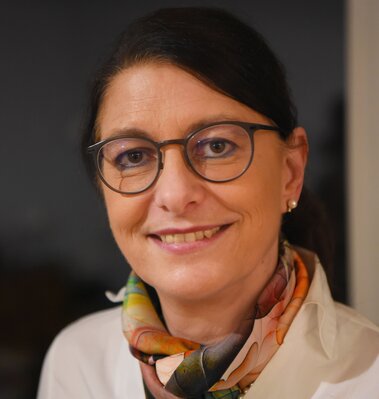 Prof. Sigrun Smola