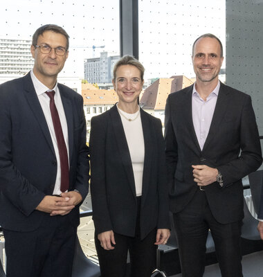 Prof. Dr. med. Dr. h.c. Sergiu Groppa, Prof. Dr. Dr. Stephanie Tritt, Minister Clemens Hoch, Prof. Dr. med. Tobias Bäuerle
